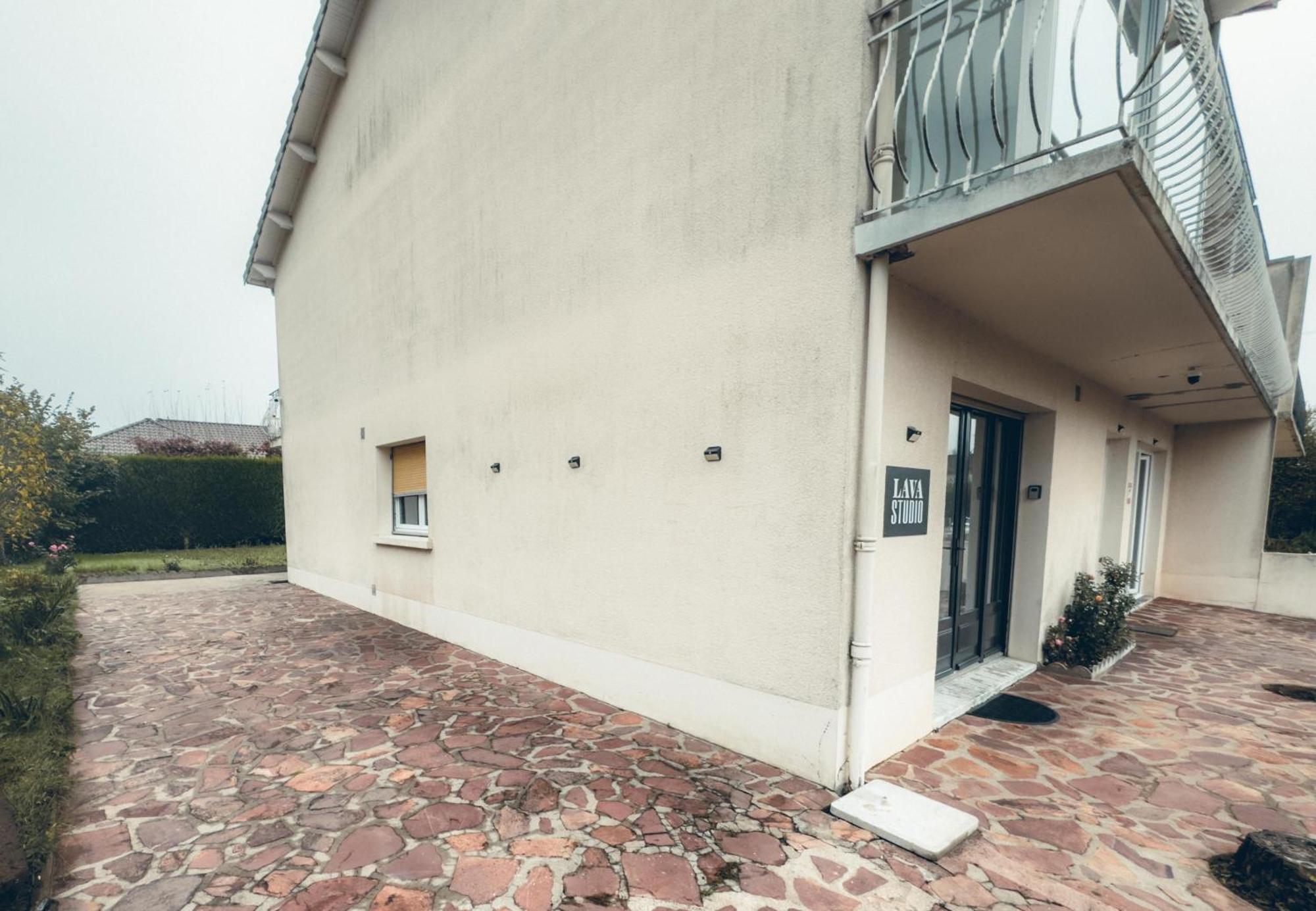 Lava Studio Poitiers Exteriör bild